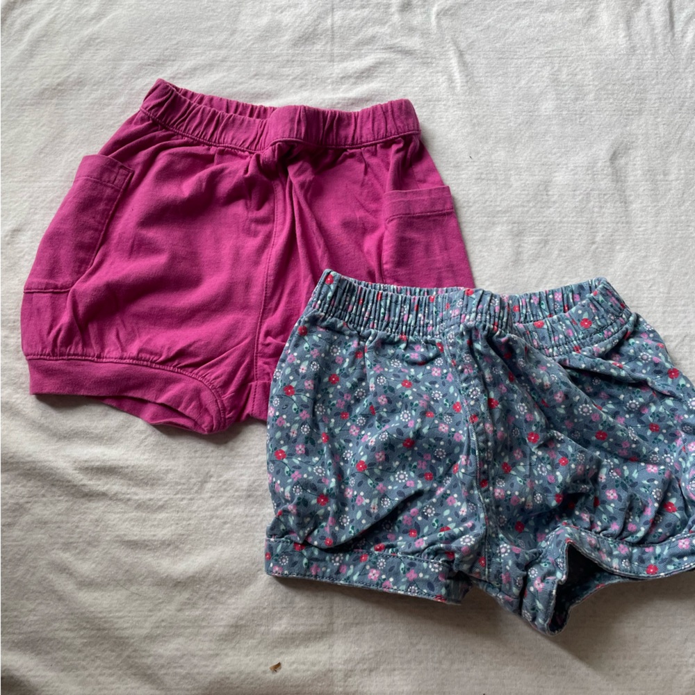 2 pair Tea Collection bubble pocket shorts 12-18 month
